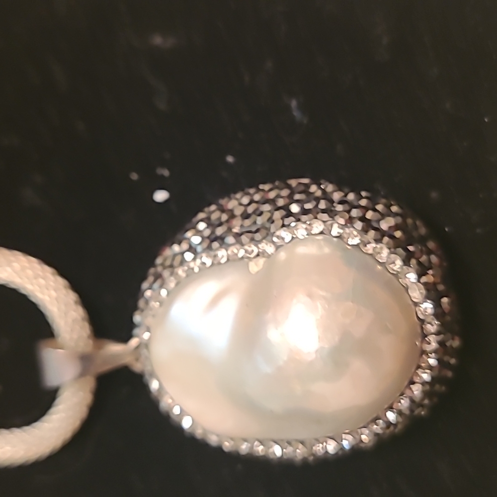 Silver Rope Chain with Pearl Pendant - Picture 3 of 4